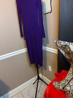 Long-Sleeve Purple Midi Dress — Sleek Stretch Fit